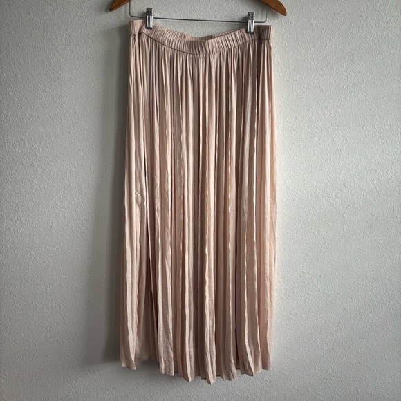 NWT Philosophy Blush Pleated Maxi Skirt Rose Cream Long Flowy Feminine Skirt - Picture 2 of 6